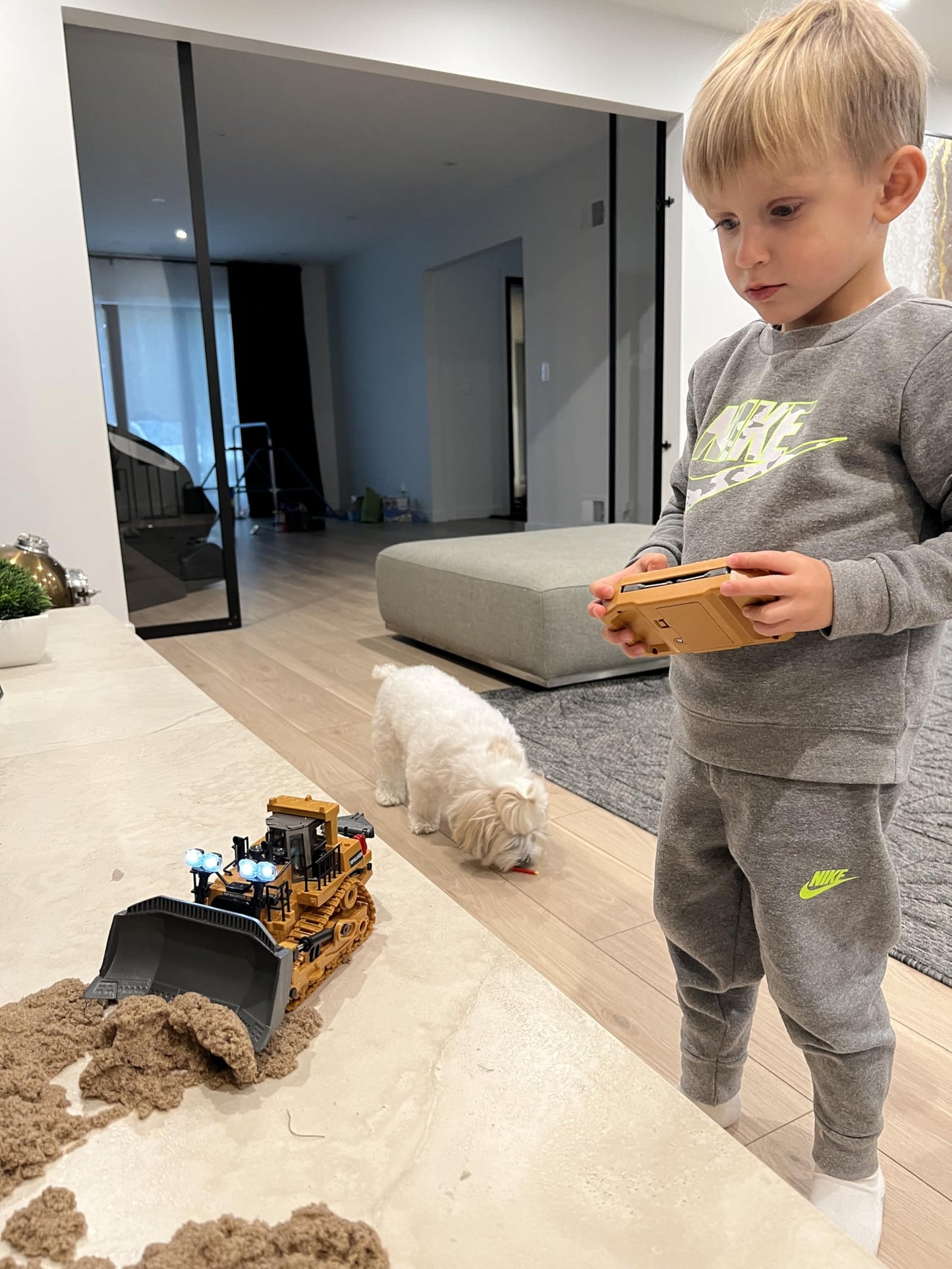 KIDMARKT Metal RC Bulldozer Toy – 9-Channel, Lights & Sounds, for Ages 3–12