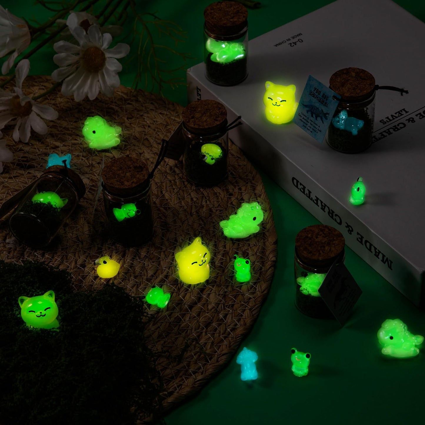 Kigley 35 Sets Pocket Hug: Luminous Resin Animal Ornaments & Inspirational Cards