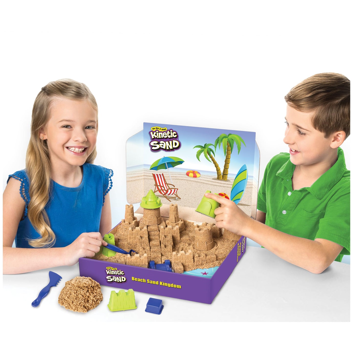 Kinetic Sand Beach Sand Kingdom Playset – 3 lbs Beach Sand, Molds & Tools, Sensory Toys for Kids 3+