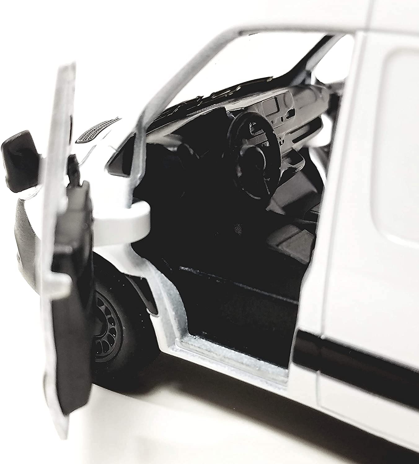 KiNSMART Mercedes-Benz Sprinter Cargo Van 1:48 Die-Cast Model – Pull-Back Action