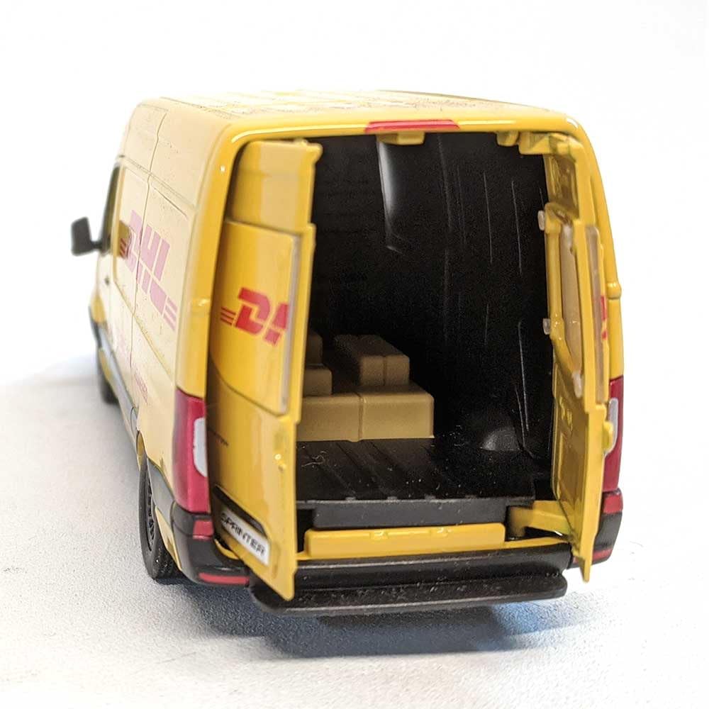 KiNSMART Mercedes-Benz Sprinter Cargo Van 1:48 O Scale Die-Cast Model – Pull-Back Action (UPS Edition)