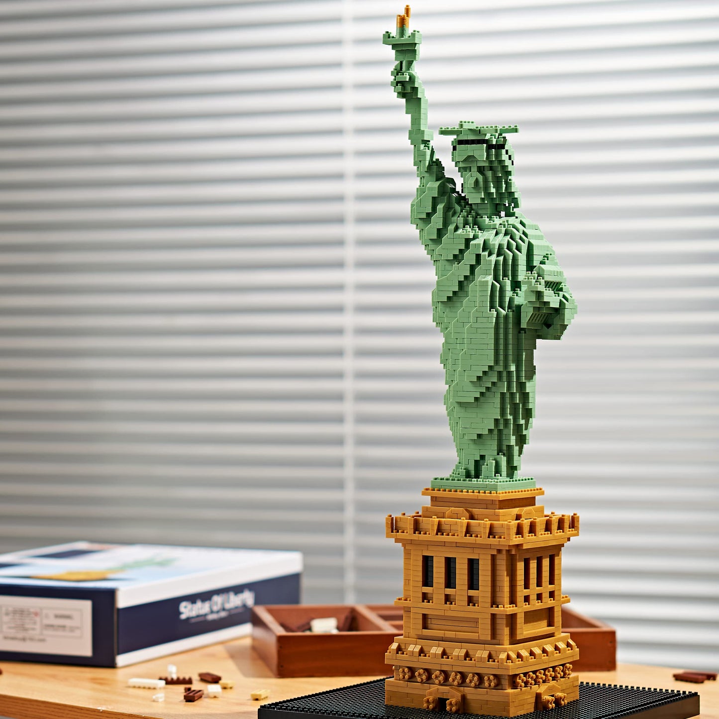 KLMEi Statue of Liberty Micro Blocks – 2810-Piece Mini Building Set for Adults & Teens