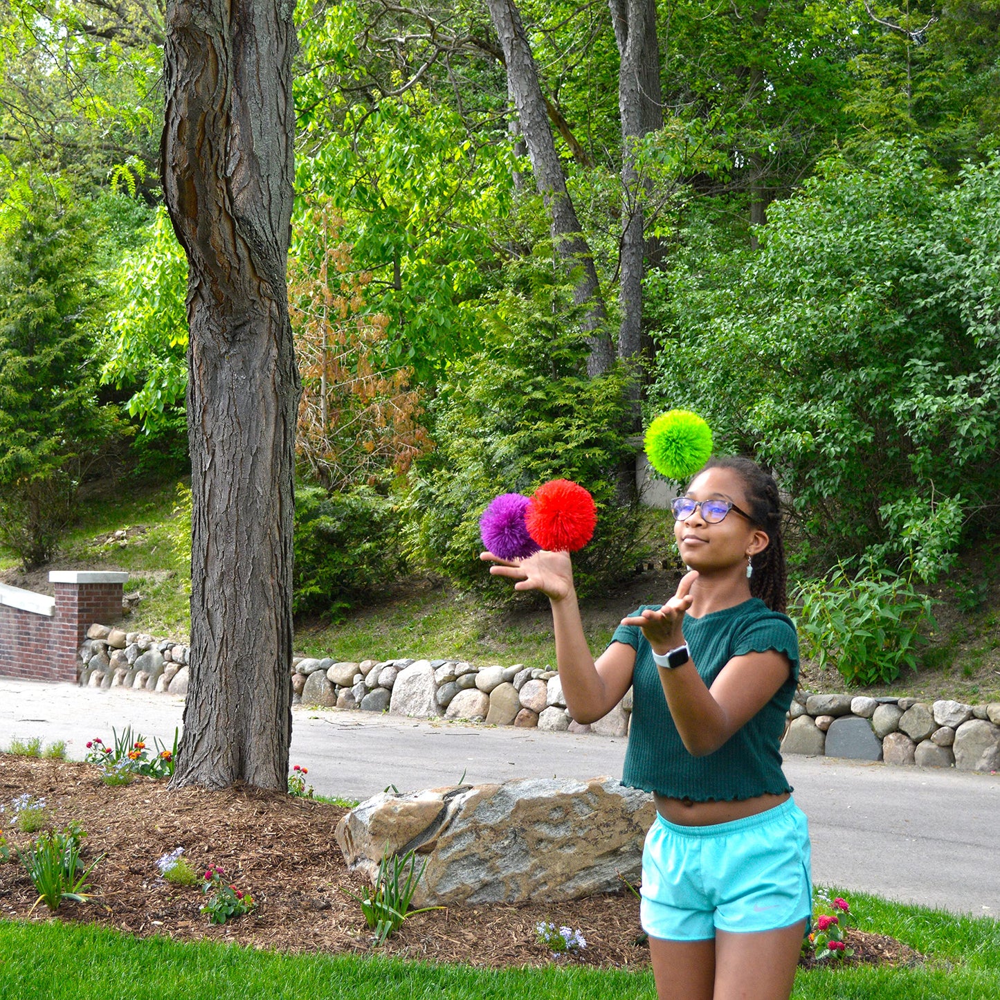 Koosh Mondo Ball – 4.5-inch Colorful Outdoor Toy for Kids & Family