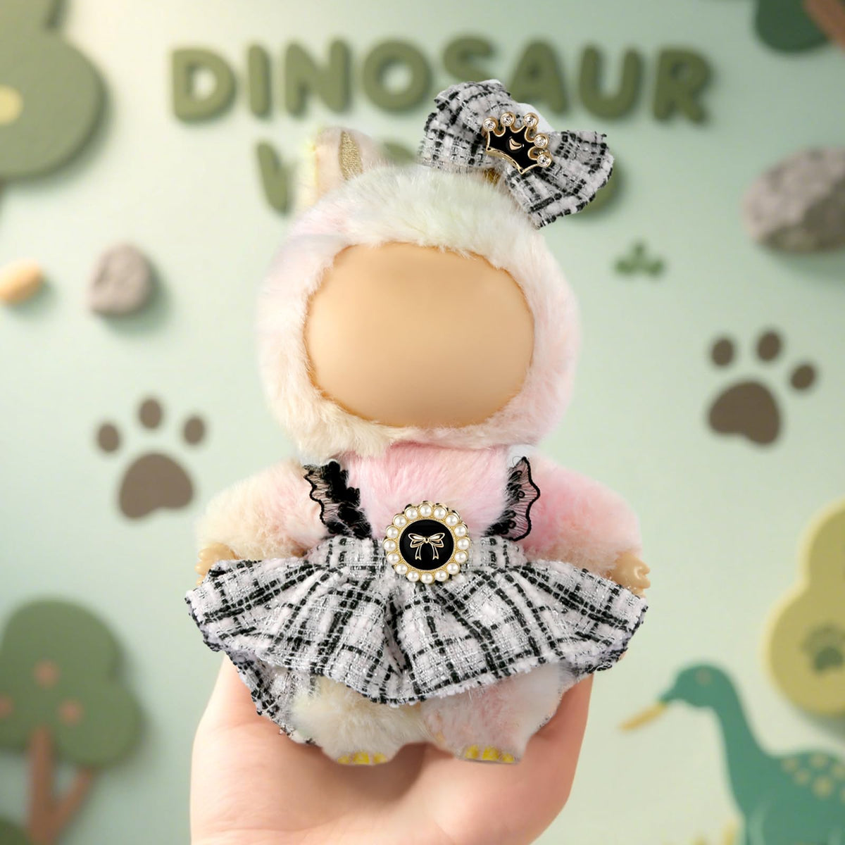 La Bubu 17cm Doll Outfit – Crochet Dress & Bow Tie Set for LABUBU