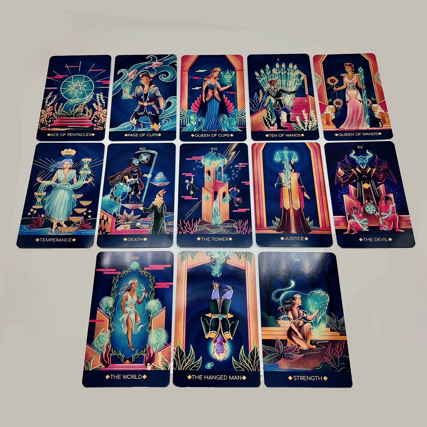 La Muci Fantome Tarot Deck — 80-Card Minimalist Kit with Guidebook & AR App (Beginners)