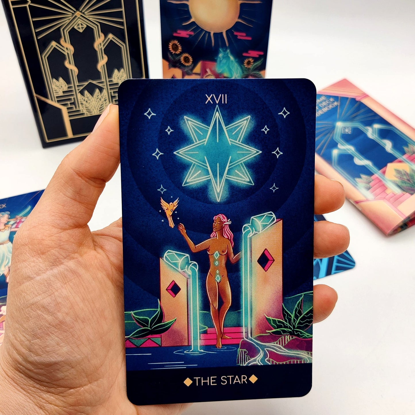La Muci Fantome Tarot Deck — 80-Card Minimalist Kit with Guidebook & AR App (Beginners)