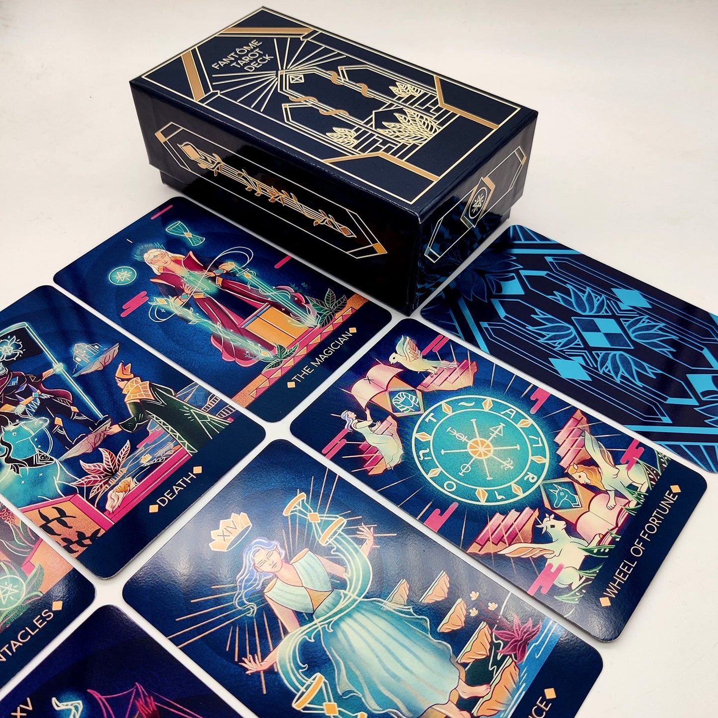 La Muci Fantome Tarot Deck — 80-Card Minimalist Kit with Guidebook & AR App (Beginners)