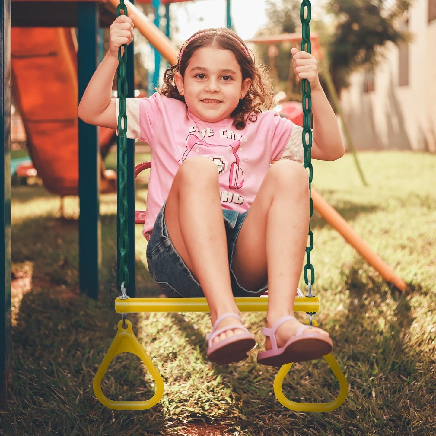 LadyRosian 17" Gym Trapeze Swing Bar with 47" Plastic-Coated Chains & Locking Carabiners – Heavy-Duty Backyard Playset Accessory