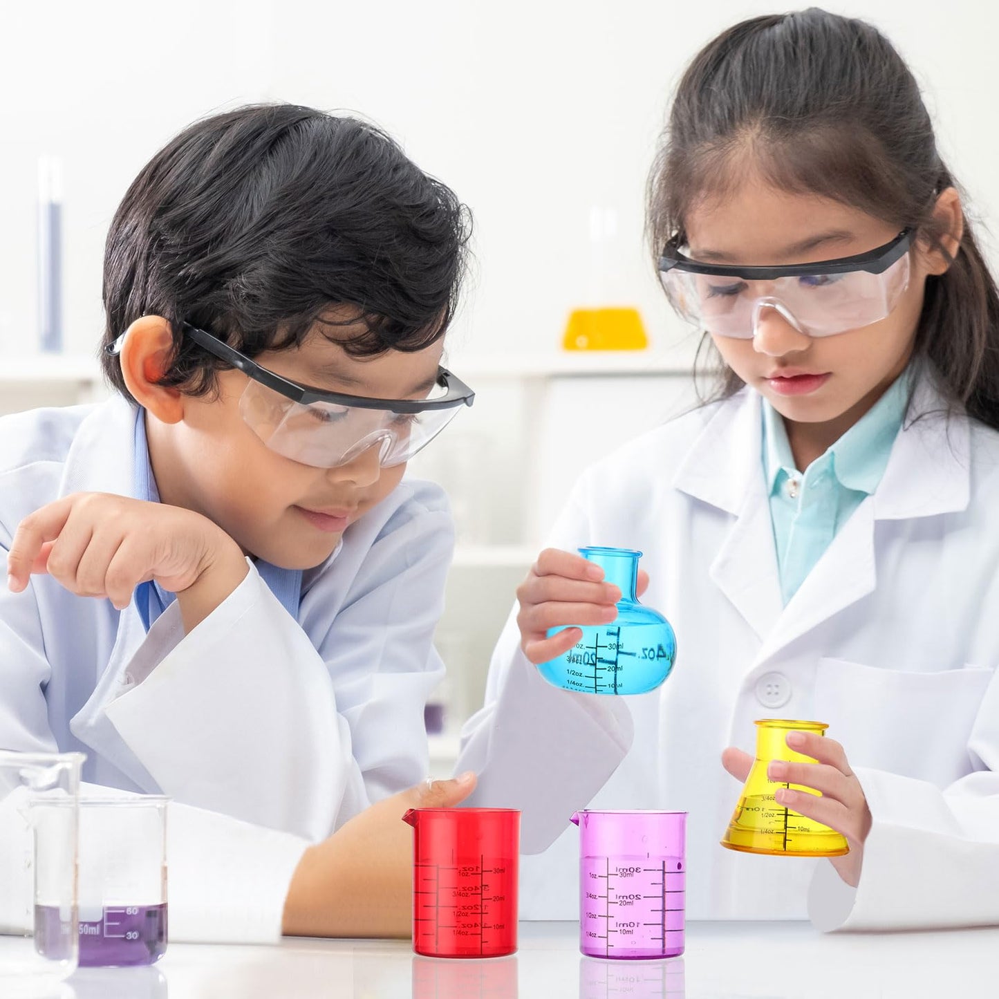 LaRandom 8-Piece Science Measuring Flask Set for Kids, 30ml Plastic Beakers – DIY Lab Kit