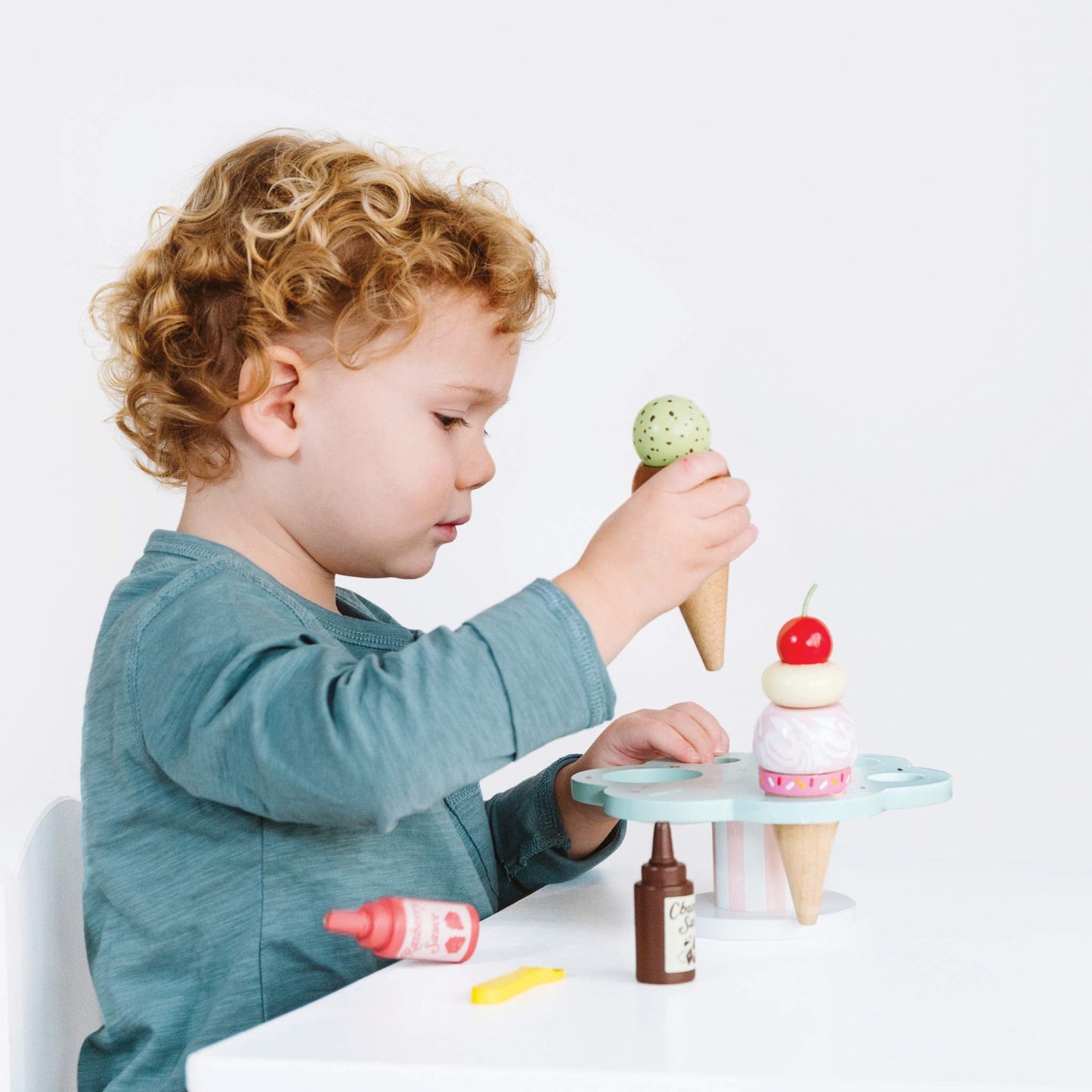 Le Toy Van Carlo's Gelato Colourful Wooden Ice Cream Toy Set | 12 Pieces | 2+ Years
