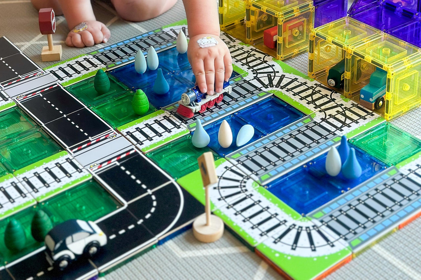 Learn & Grow Magnetic Tiles Train Tracks Expansion Pack – 36pc STEM Track Tops