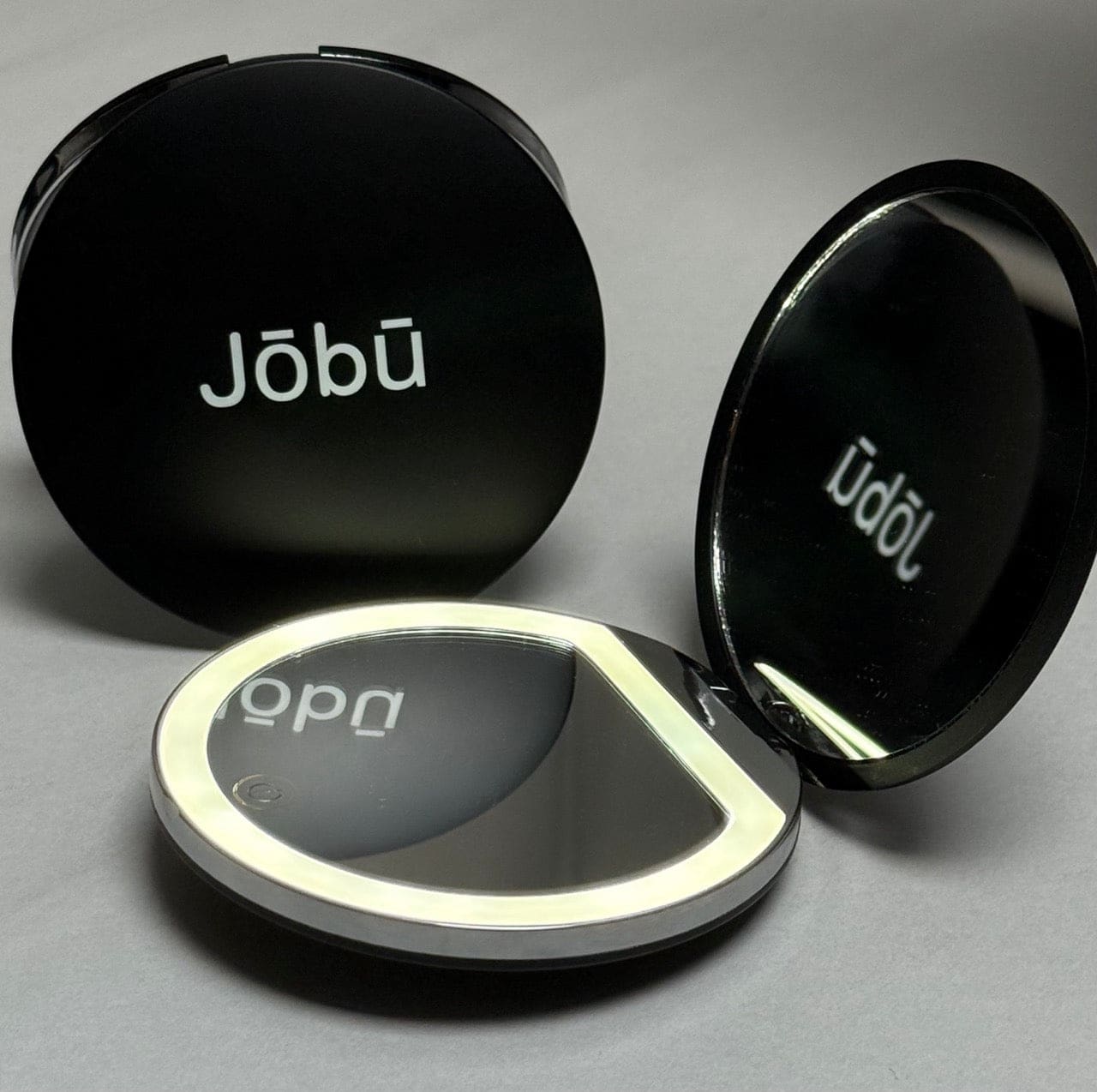 Kawai - LED Travel Cosmetic Mirror