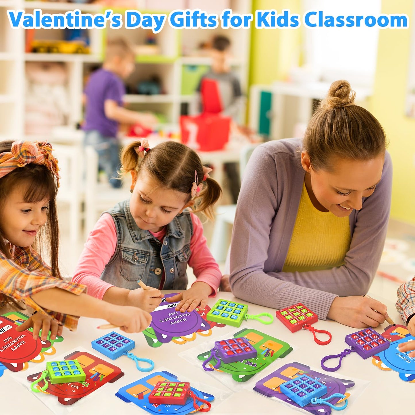 Leetous Valentines Tic Tac Toe Keychain Set | 28 PCS with Gift Cards – Classroom Prizes & Party Favors