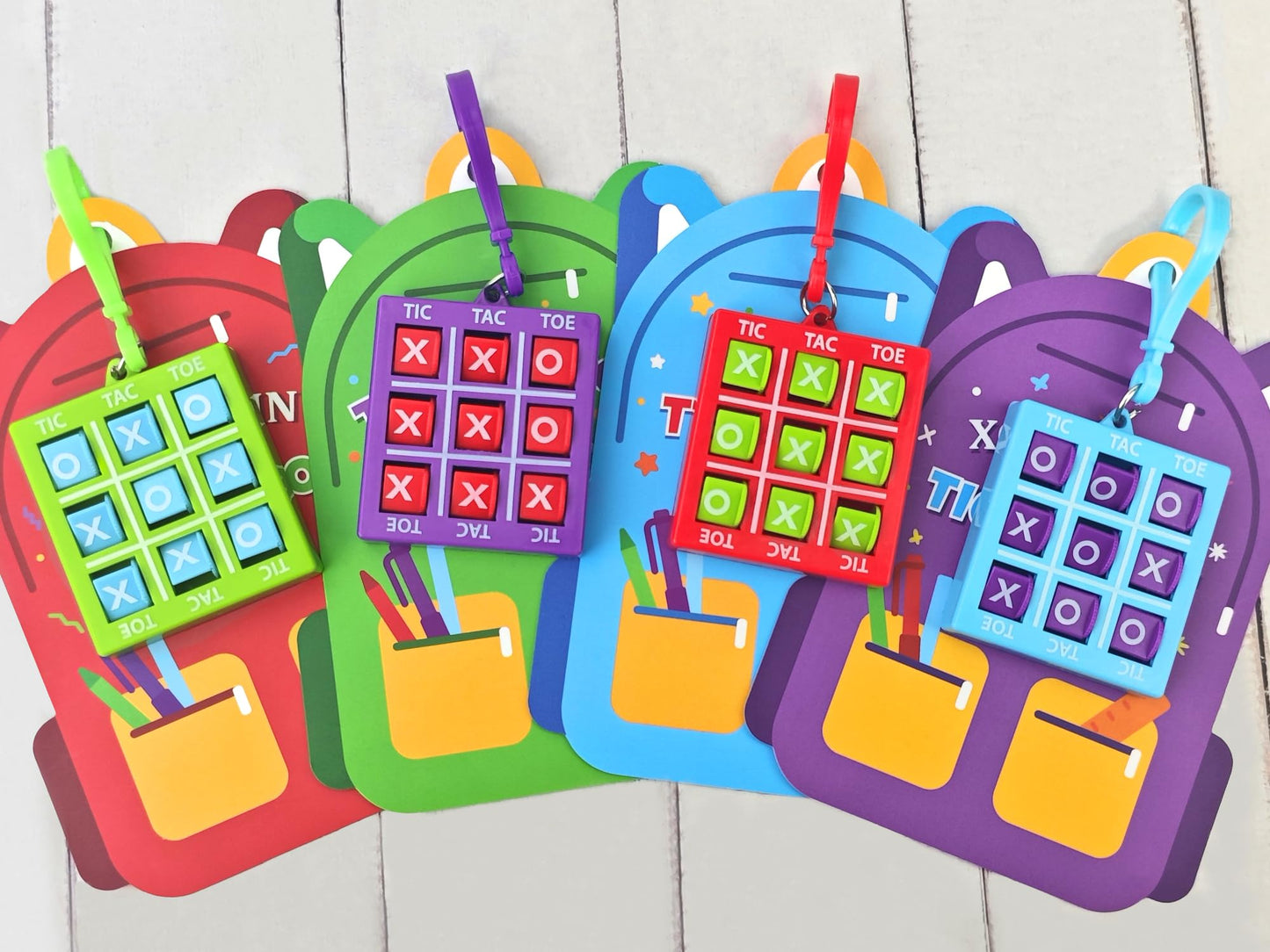 Leetous Valentines Tic Tac Toe Keychain Set | 28 PCS with Gift Cards – Classroom Prizes & Party Favors