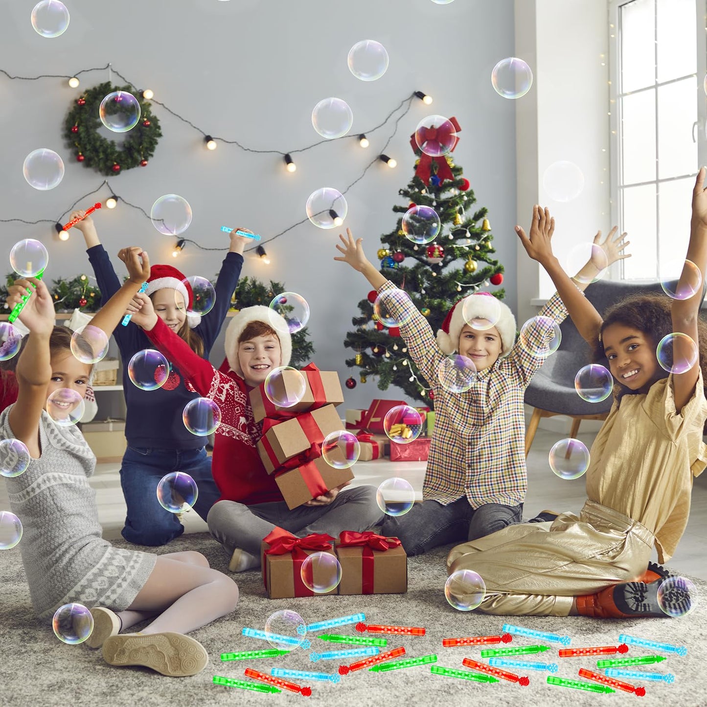 Leetous Winter Goodie Bag 32-Pack Mini Bubbles – Party Favors & Stocking Stuffers