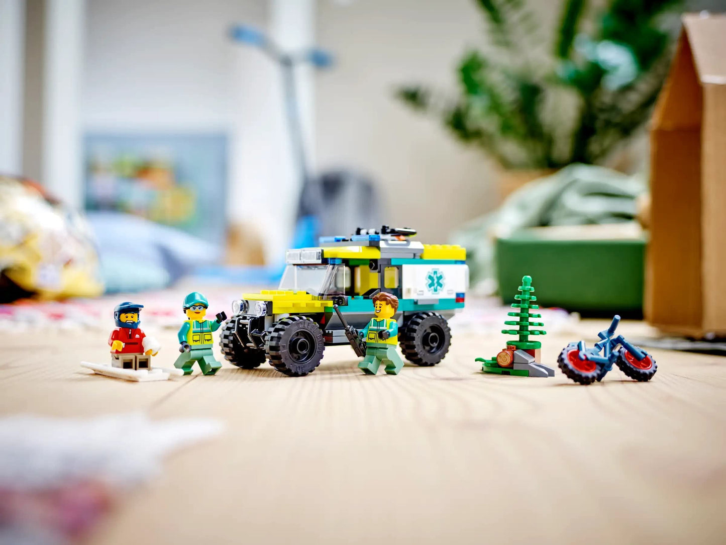 LEGO 40582 City 4x4 Off-Road Ambulance Rescue — Limited Edition 2023 | 162 Pieces