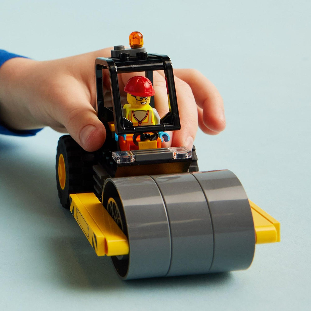 LEGO 60401 City Road Roller – Coarse Tyres, Driver Cabin & Minifigure