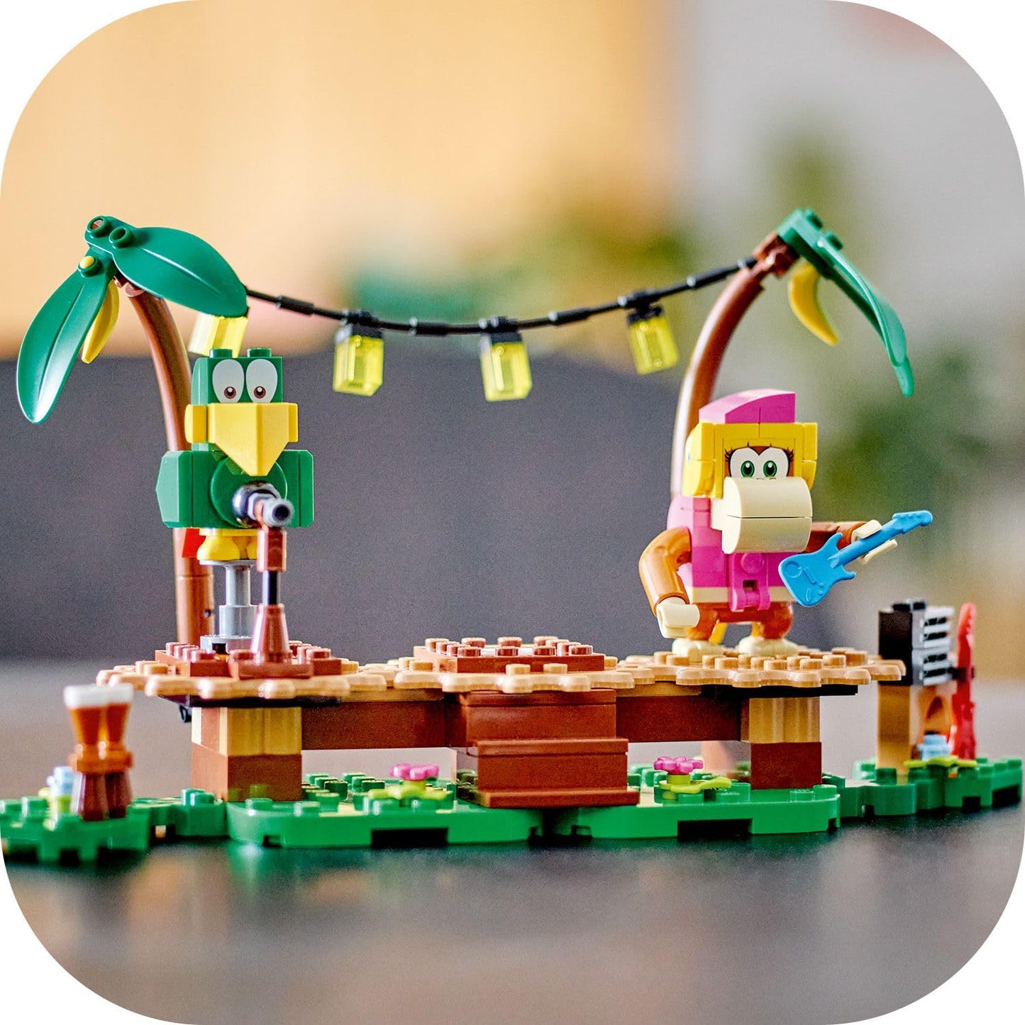LEGO 71421 Super Mario Expansion Set: Jaleo in the Jungle with Dixie Kong & Squawks