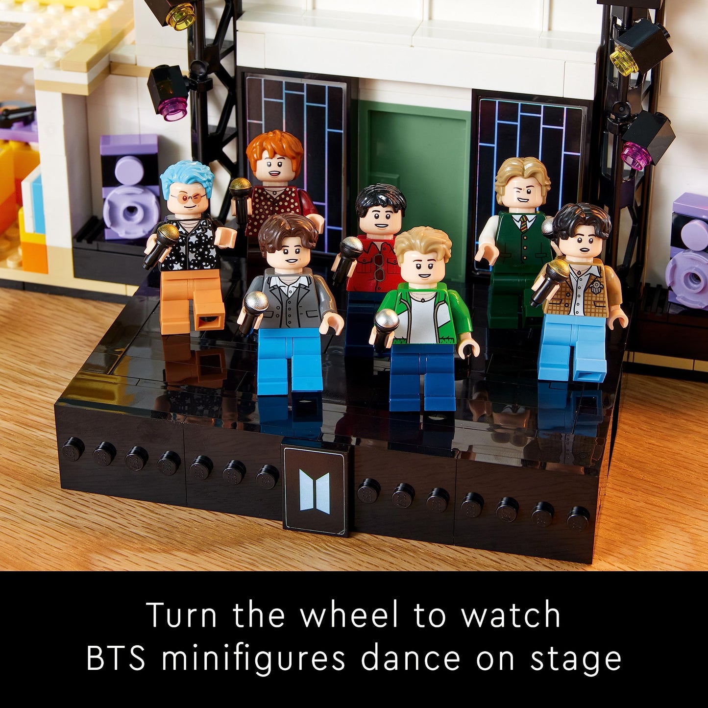 LEGO Ideas BTS Dynamite 21339 Set for Adults – 7 Minifigures, Stage & Scenes