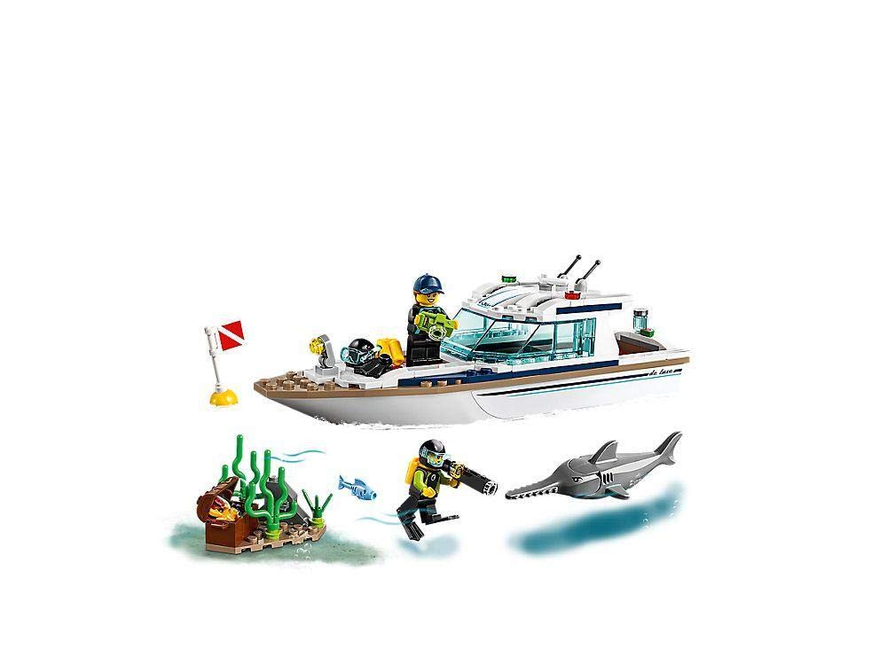 LEGO City Diving Yacht 60221 – 148-Piece Building Kit