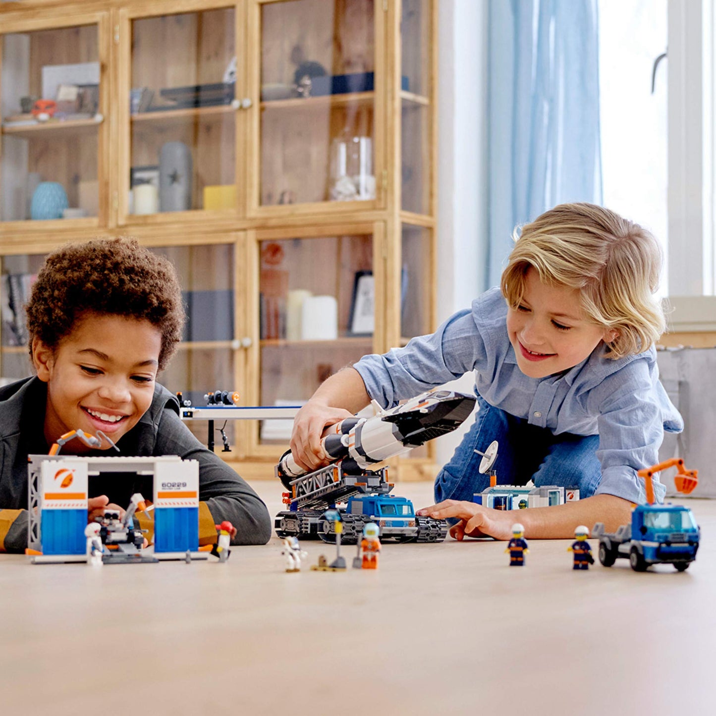 LEGO City Rocket Assembly & Transport 60229 – 1055-Piece Space Playset