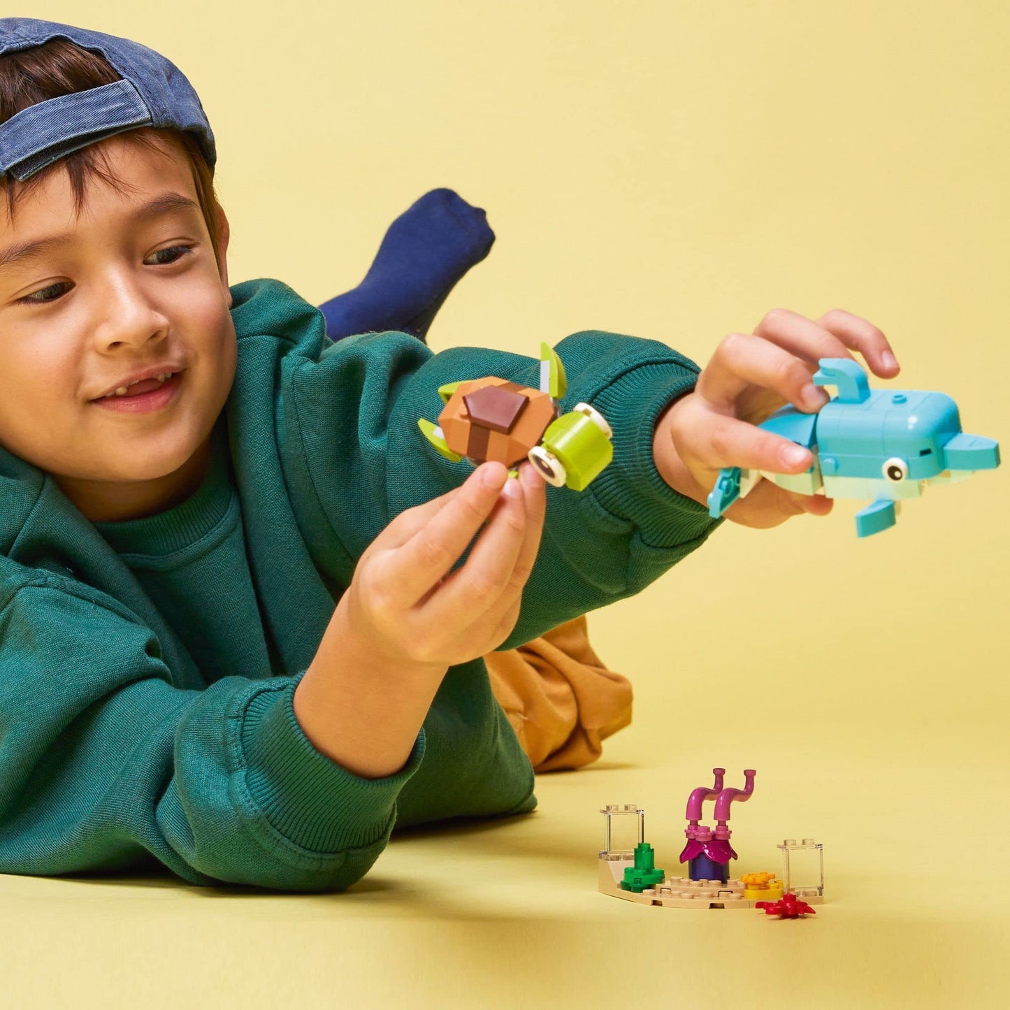 LEGO Creator 3in1 Dolphin and Turtle Toys (31128) – 3 Builds, Display Stand, 137 Pieces