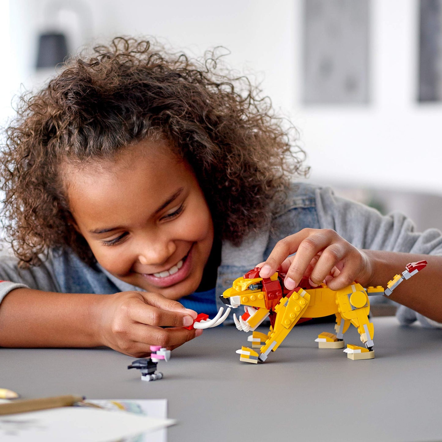 LEGO Creator 3in1 Wild Lion 31112 – 3-in-1 Animal Building Kit for Kids (224 Pieces)