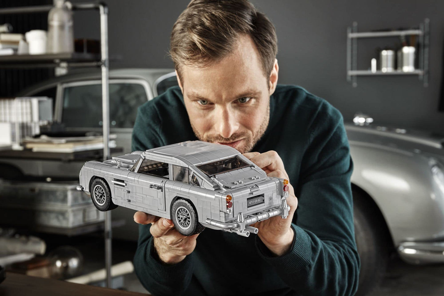LEGO Creator Expert James Bond Aston Martin DB5 10262 – 1295 Pieces Building Kit