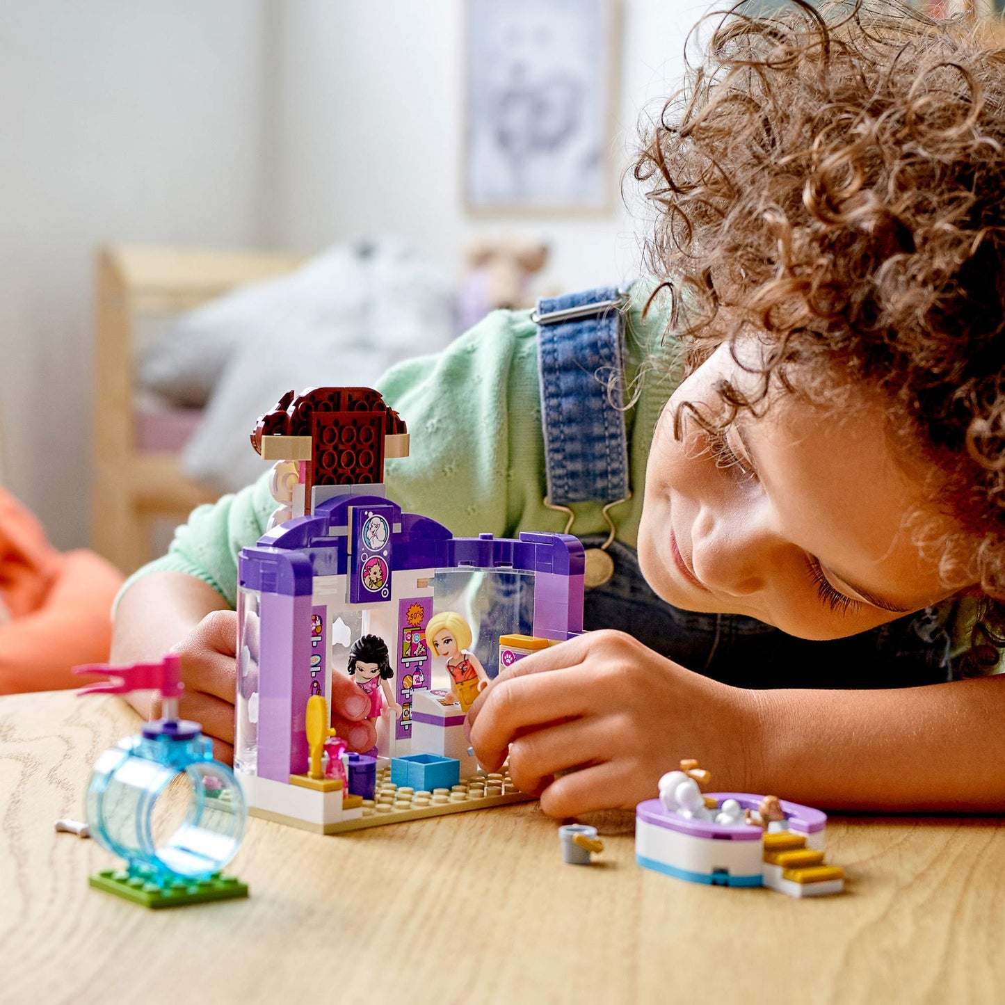 LEGO Friends Doggy Day Care 41691 – 221-Piece Kit with 2 Mini-Dolls & 2 Dogs
