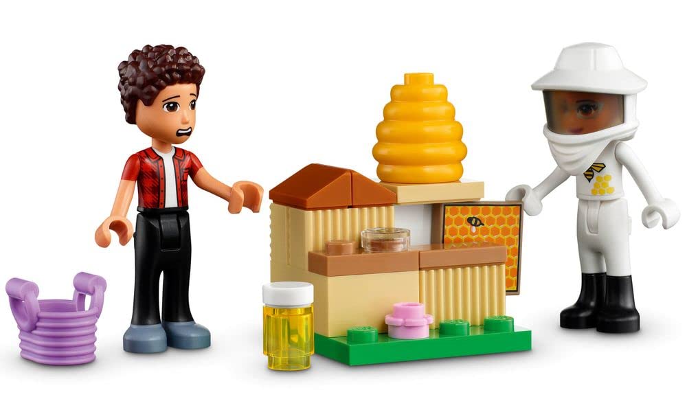 LEGO Friends Friendship Tree House 41703 – Mia Mini Doll, Eco Care Playset