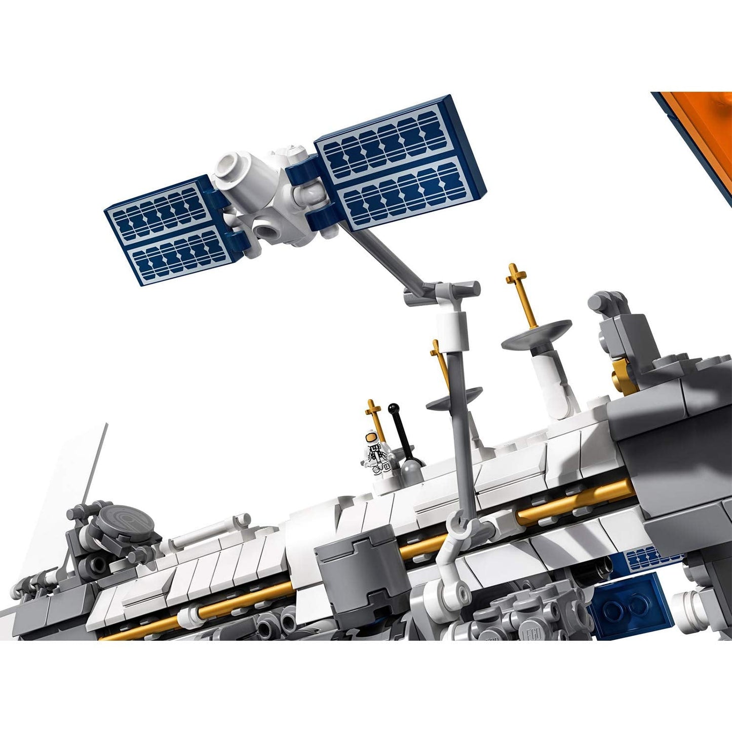 LEGO Ideas International Space Station 21321 – 864-Piece Display Model for Adults