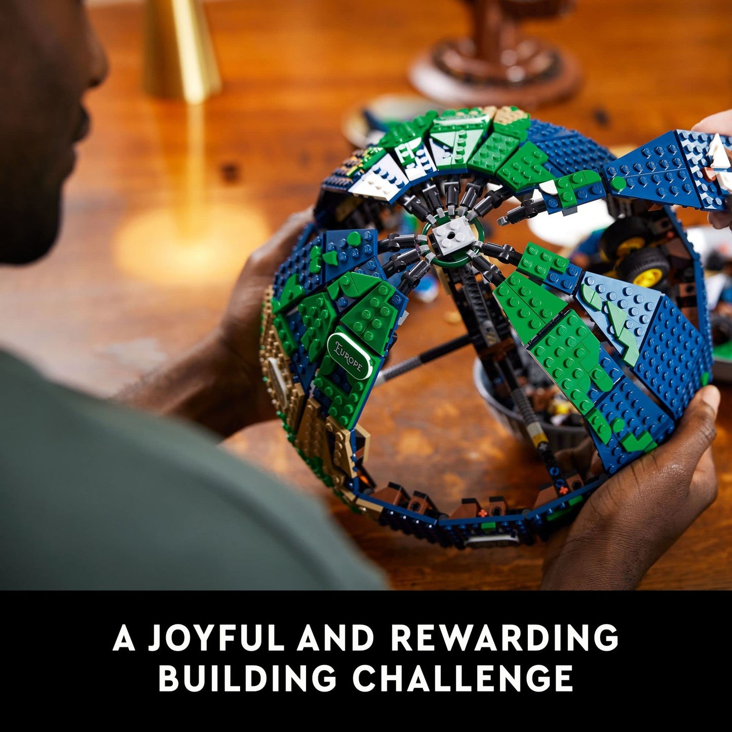LEGO Ideas The Globe 21332 – Spinning Earth Globe for Adults (2,585 Pieces)