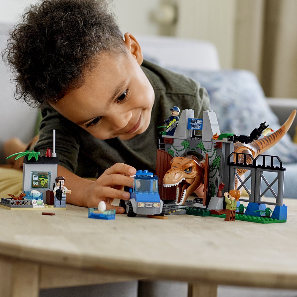LEGO Juniors 4+ Jurassic World T. rex Breakout 10758 Building Kit – 150 Pieces