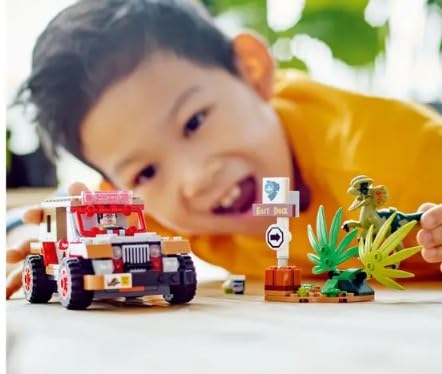 LEGO Jurassic Park Dilophosaurus Ambush 76958 – Buildable Jeep Toy for Jurassic Park 30th Anniversary (Ages 6+)