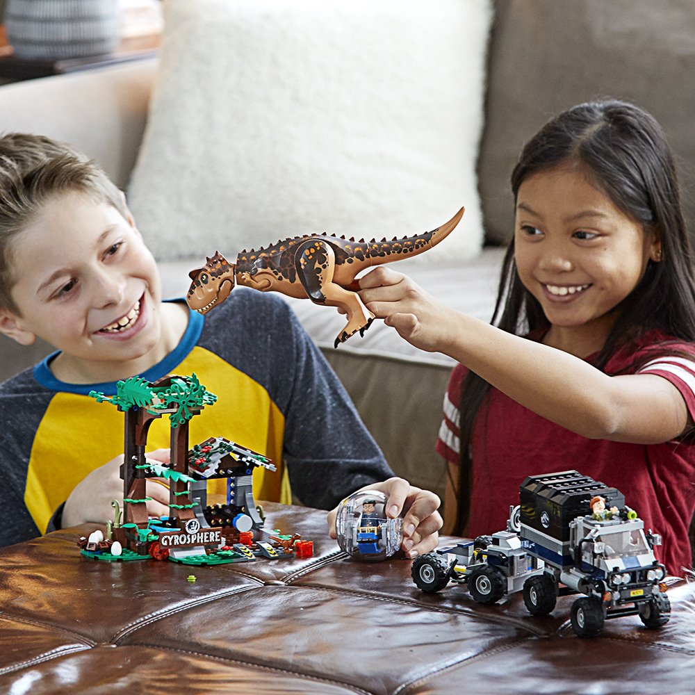 LEGO Jurassic World Carnotaurus Gyrosphere Escape 75929 – 577-Piece Building Kit