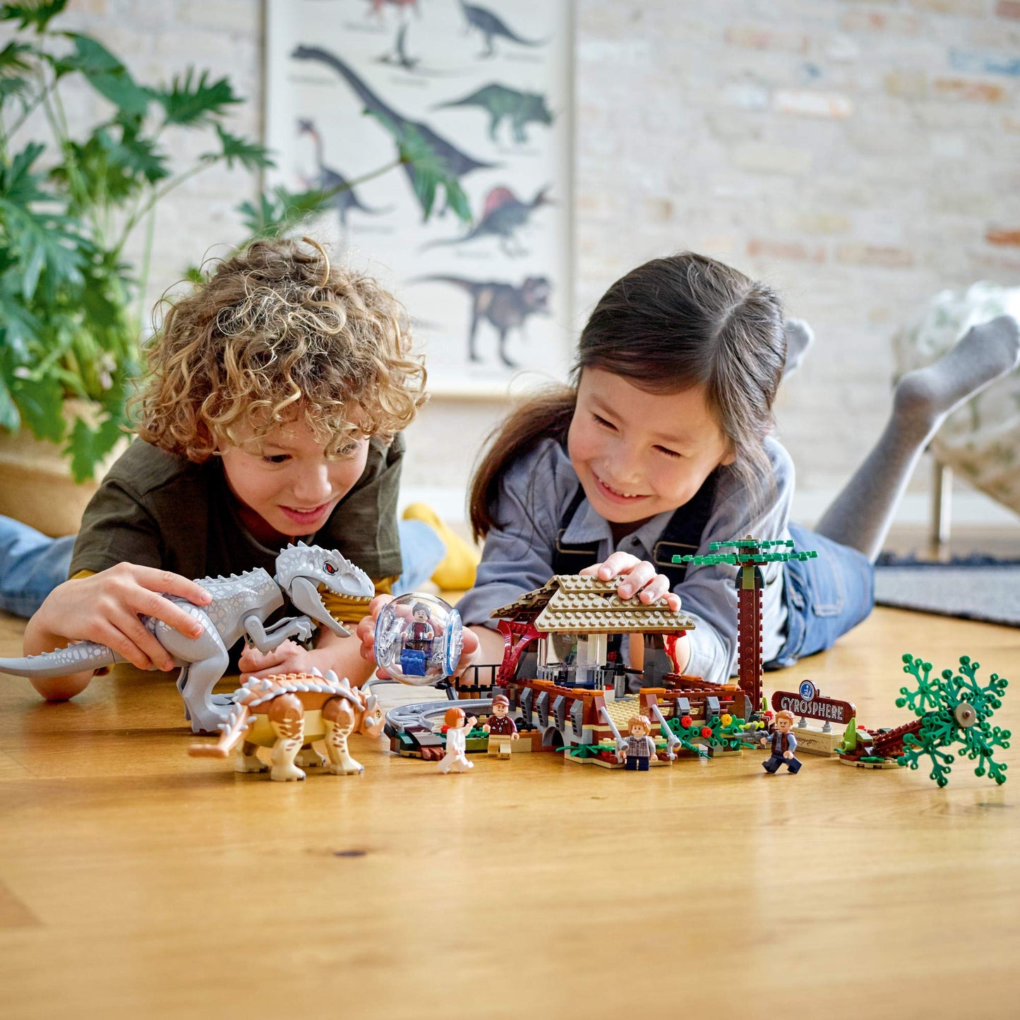 LEGO Jurassic World Indominus Rex vs Ankylosaurus 75941 – Dinosaur Battle Building Toy (537 Pieces)