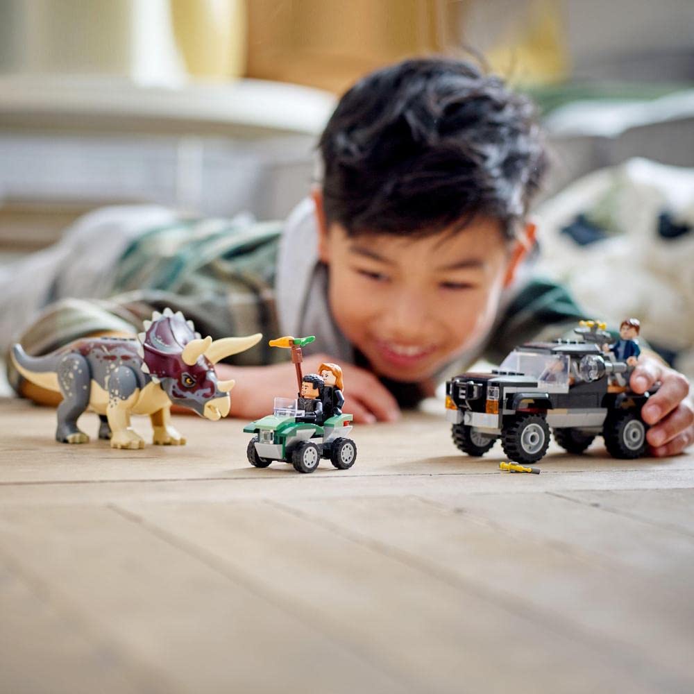 LEGO Jurassic World 76950 Triceratops Truck Attack – 210-Piece Dino Action Set for Kids 7+