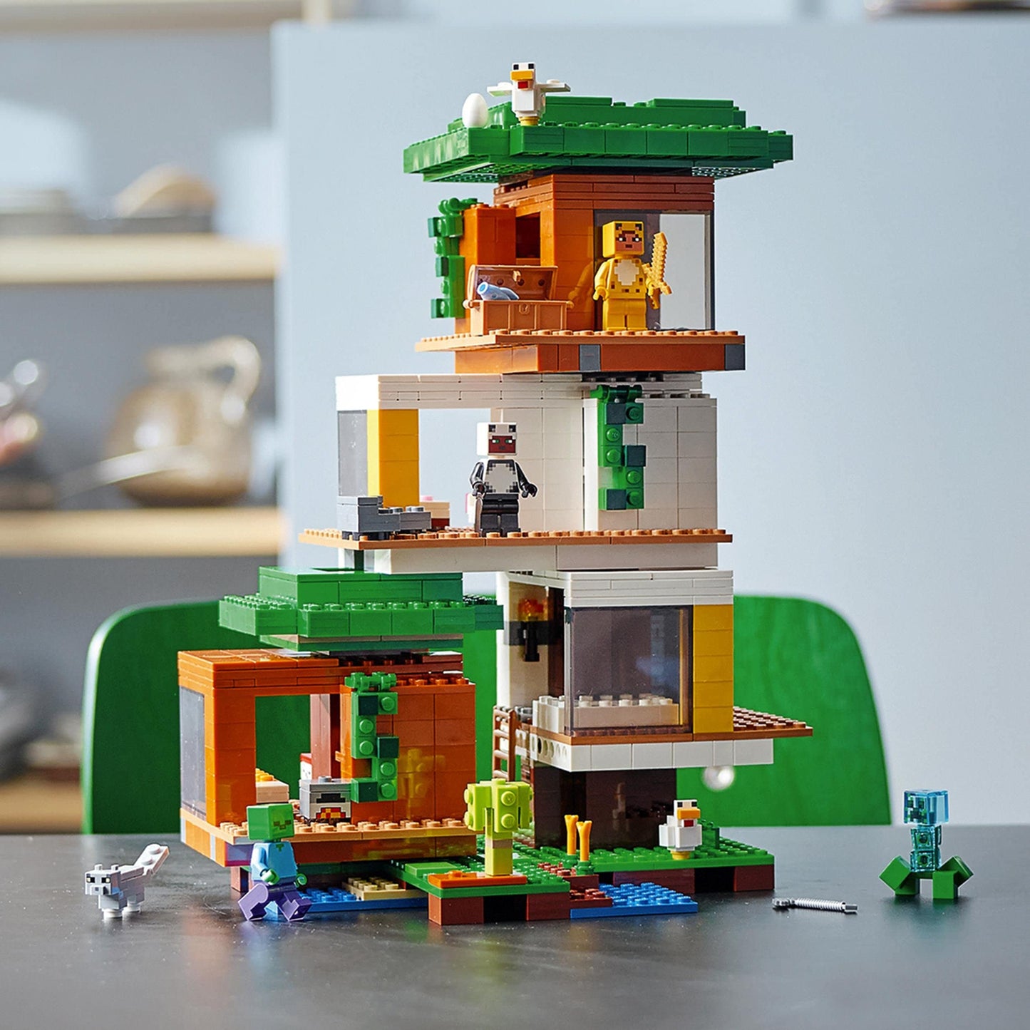 LEGO Minecraft The Modern Treehouse 21174 – Giant 909-Piece Treehouse Building Kit