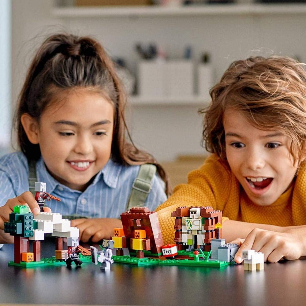 LEGO Minecraft The Pillager Outpost 21159 – Action-Packed Playset for Kids (303 Pieces)