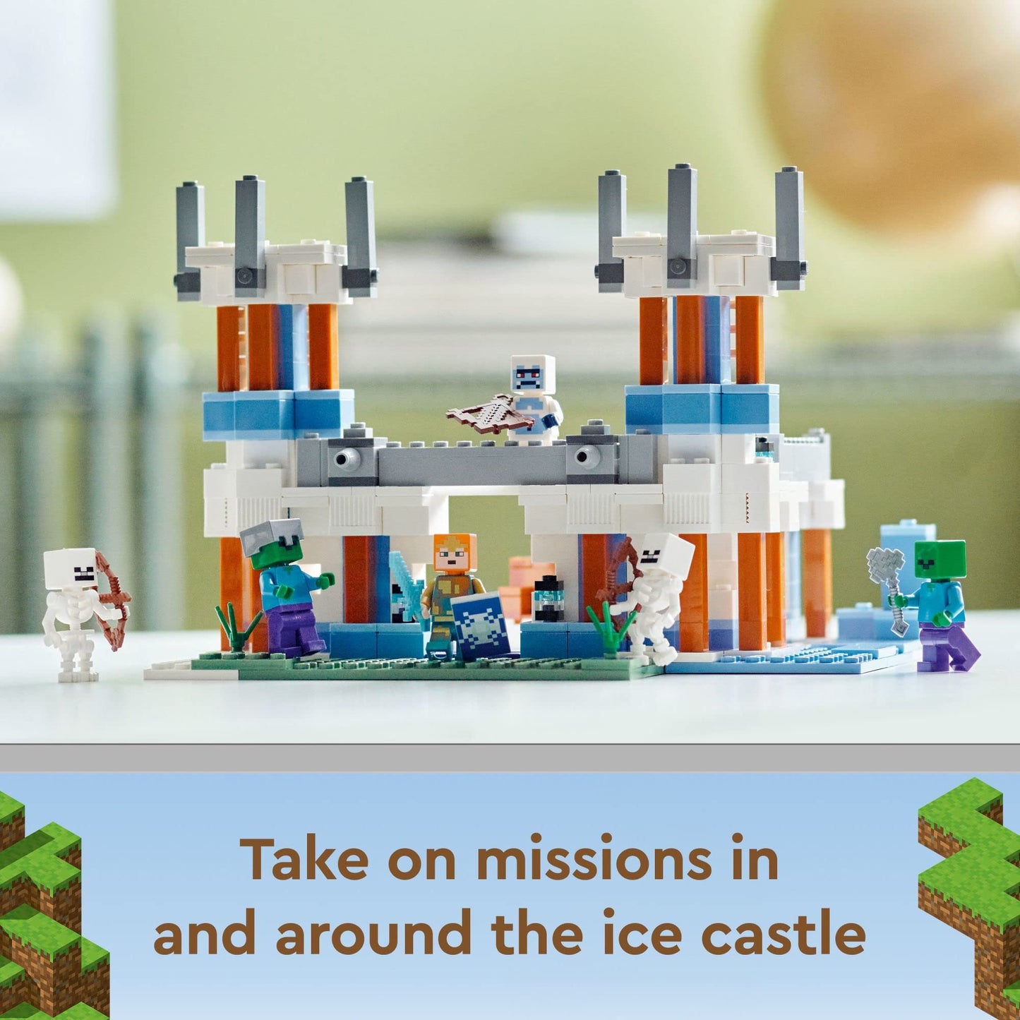LEGO Minecraft The Ice Castle 21186 – Buildable Toy Set for Kids 8+ (499 Pieces)