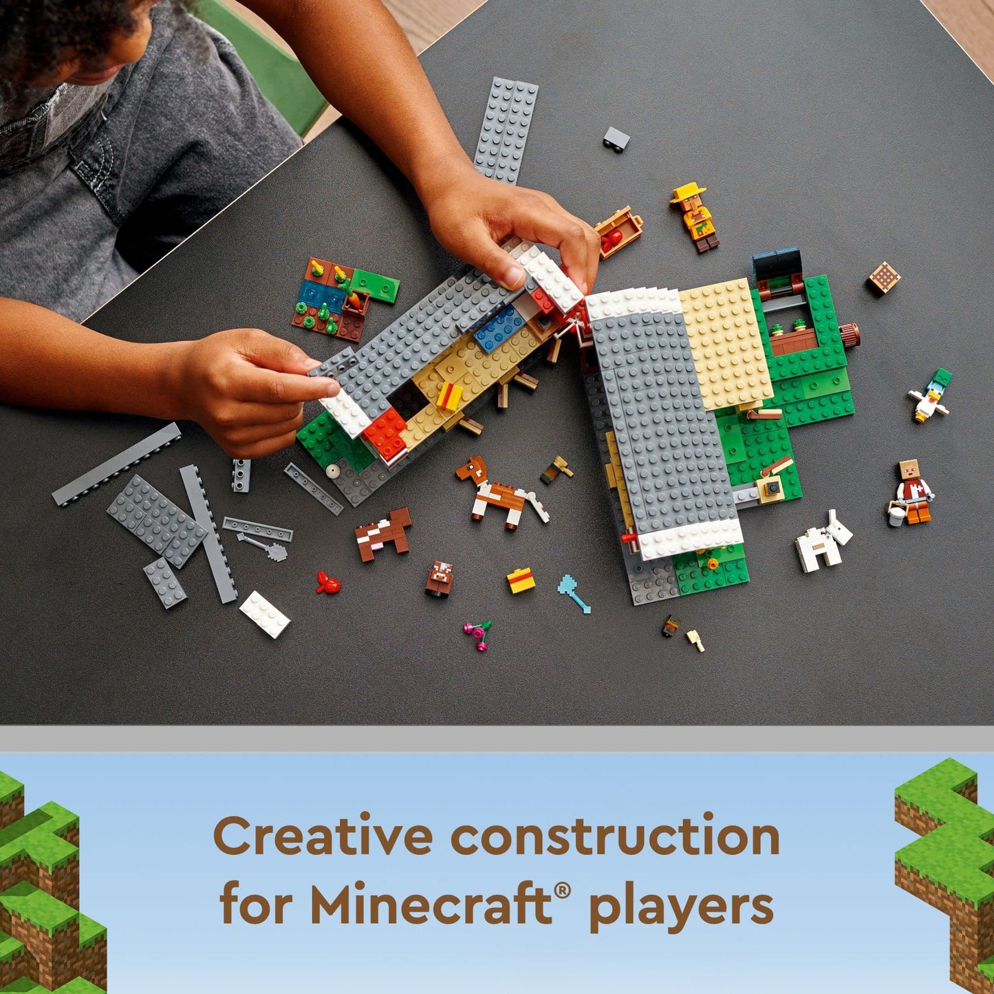 LEGO Minecraft The Red Barn 21187 – 799-Piece Building Toy Set for Kids 9+