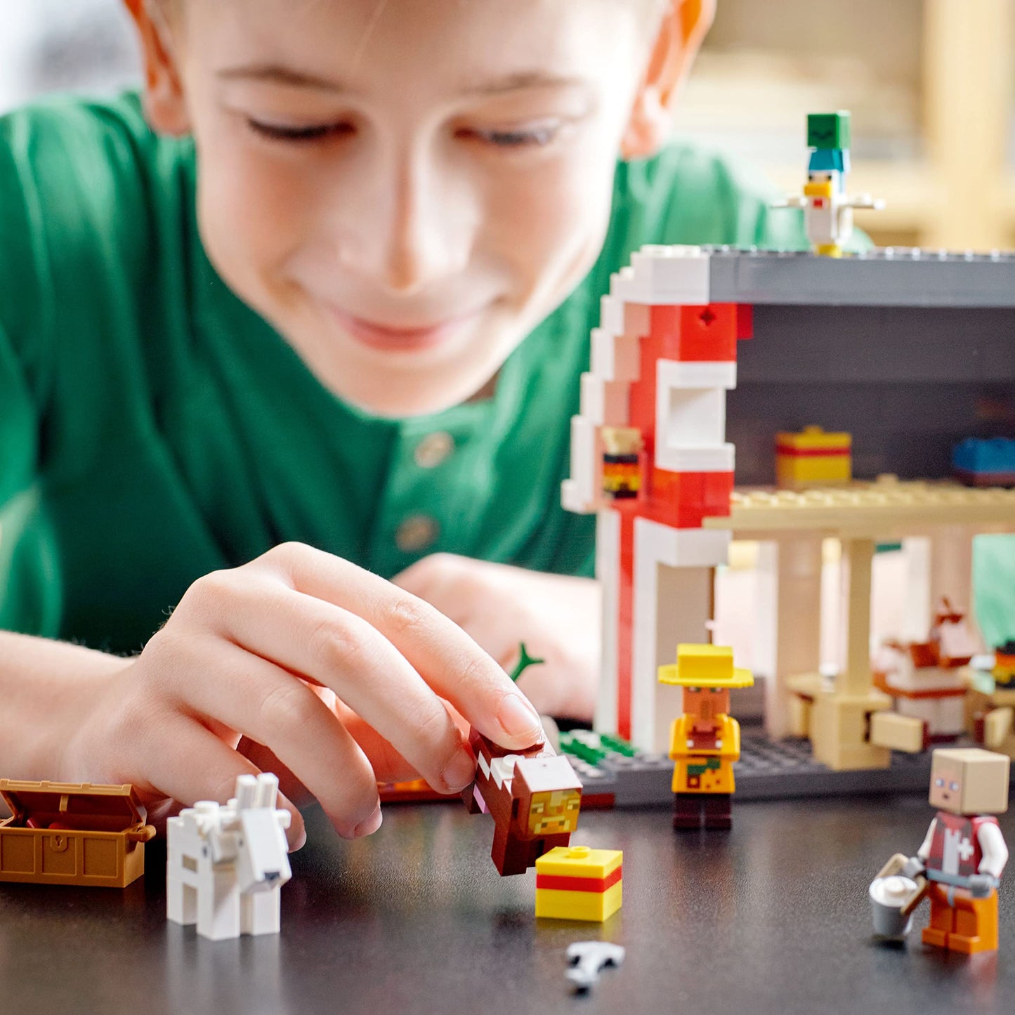LEGO Minecraft The Red Barn 21187 – 799-Piece Farm Toy Set