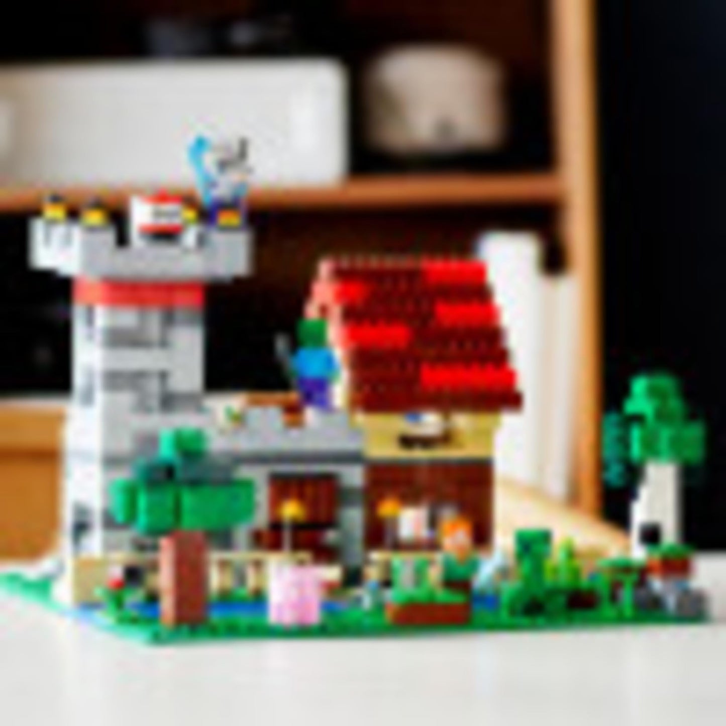 LEGO Minecraft The Crafting Box 3.0 21161 – Castle & Farm Building Set (564 Pieces)