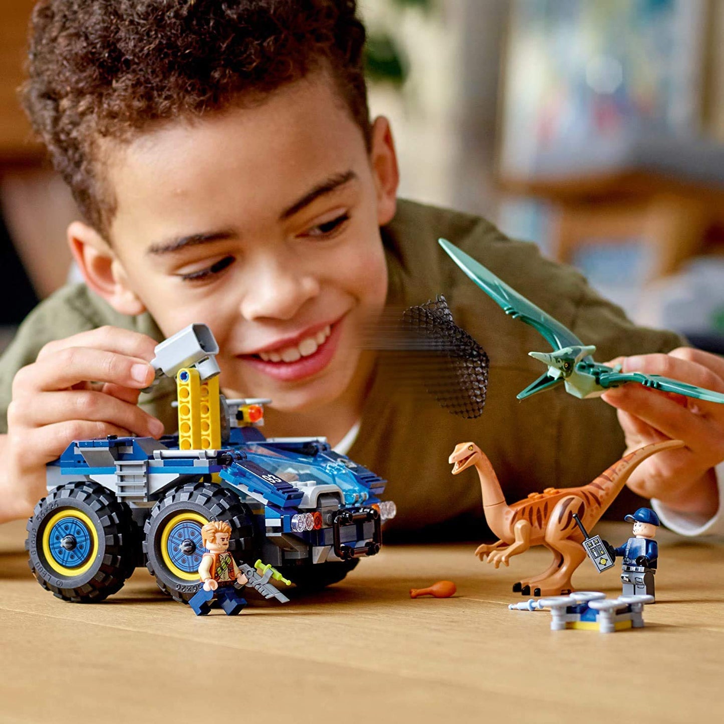LEGO Jurassic World Gallimimus & Pteranodon Breakout 75940 – 391-Piece Dinosaur Building Kit