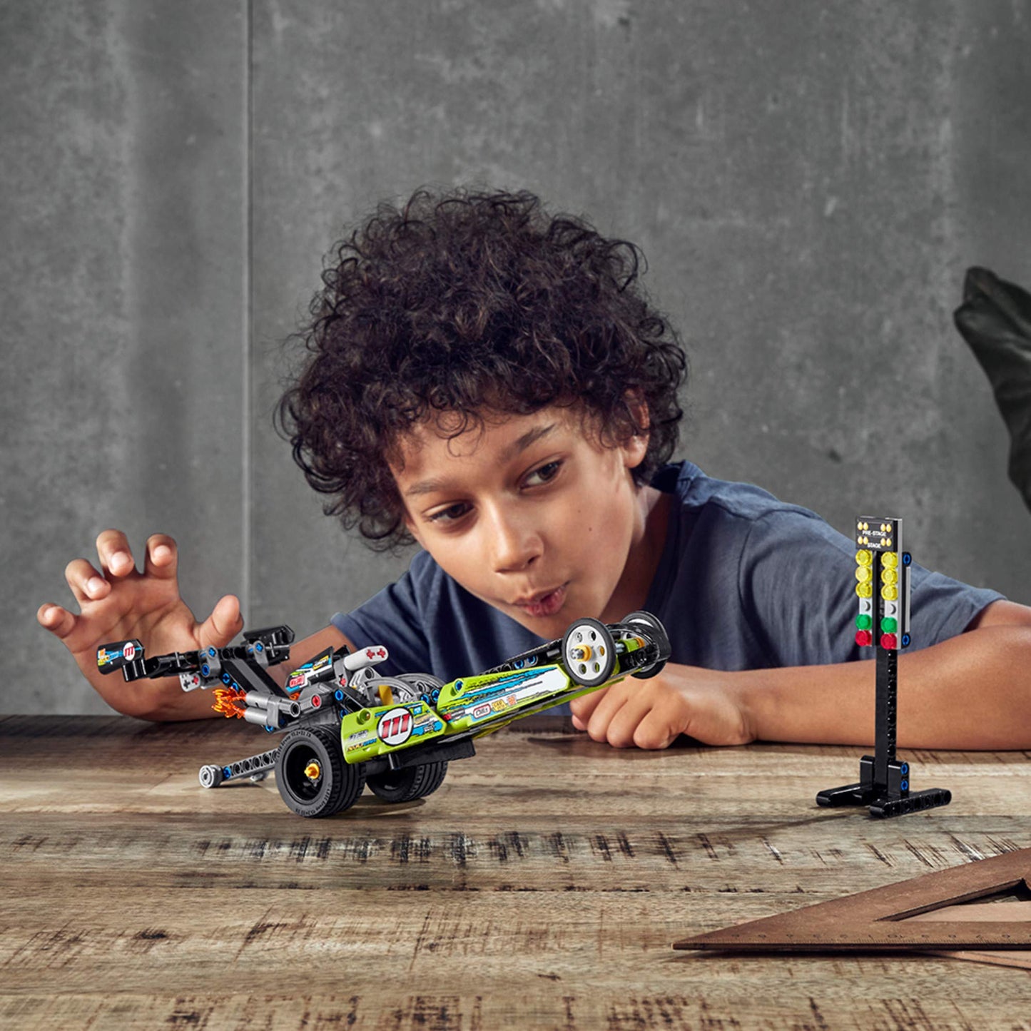 LEGO Technic Dragster 42103 – 225-Piece Pull-Back Racing Building Kit
