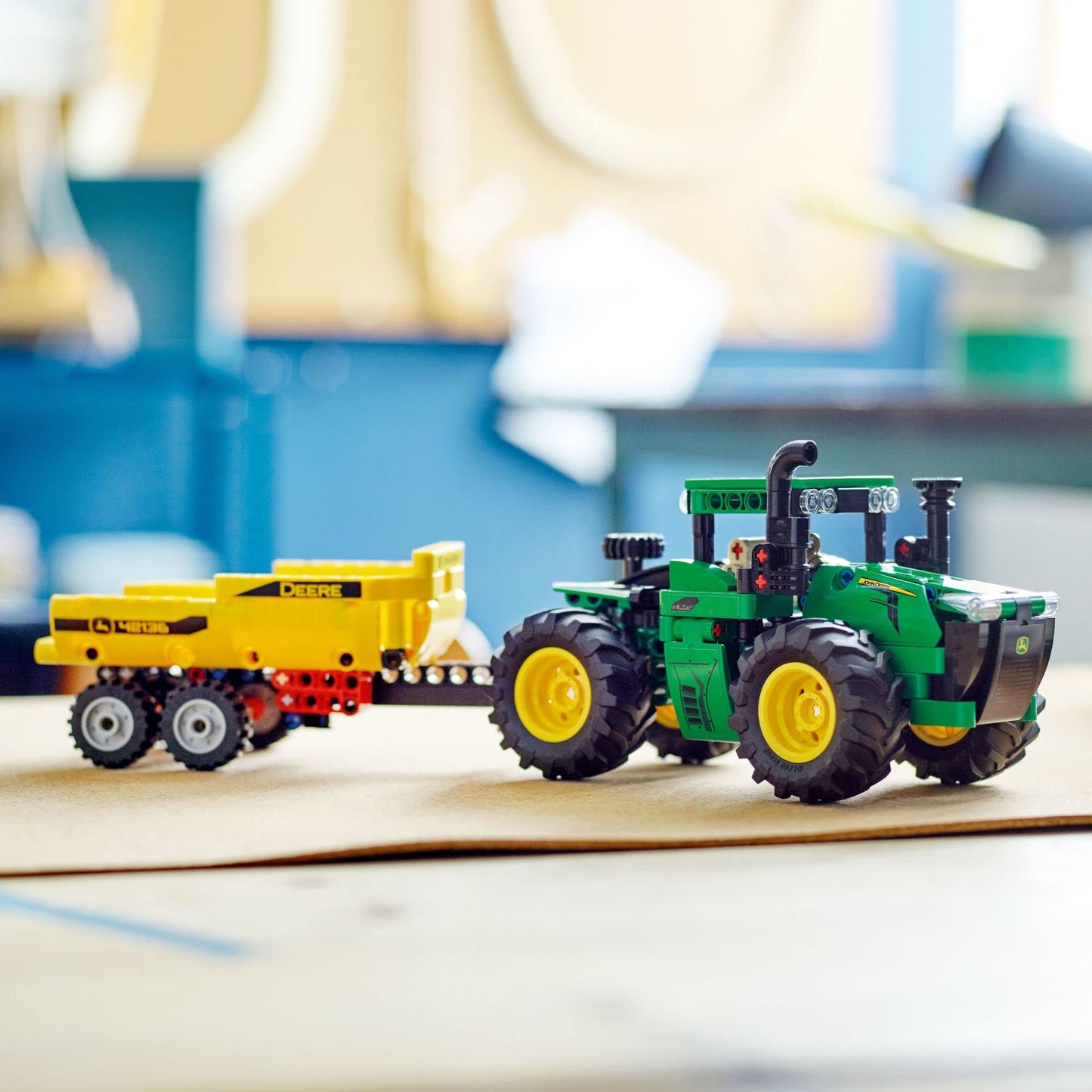 LEGO Technic John Deere 9620R 4WD Tractor 42136 with Tipping Trailer