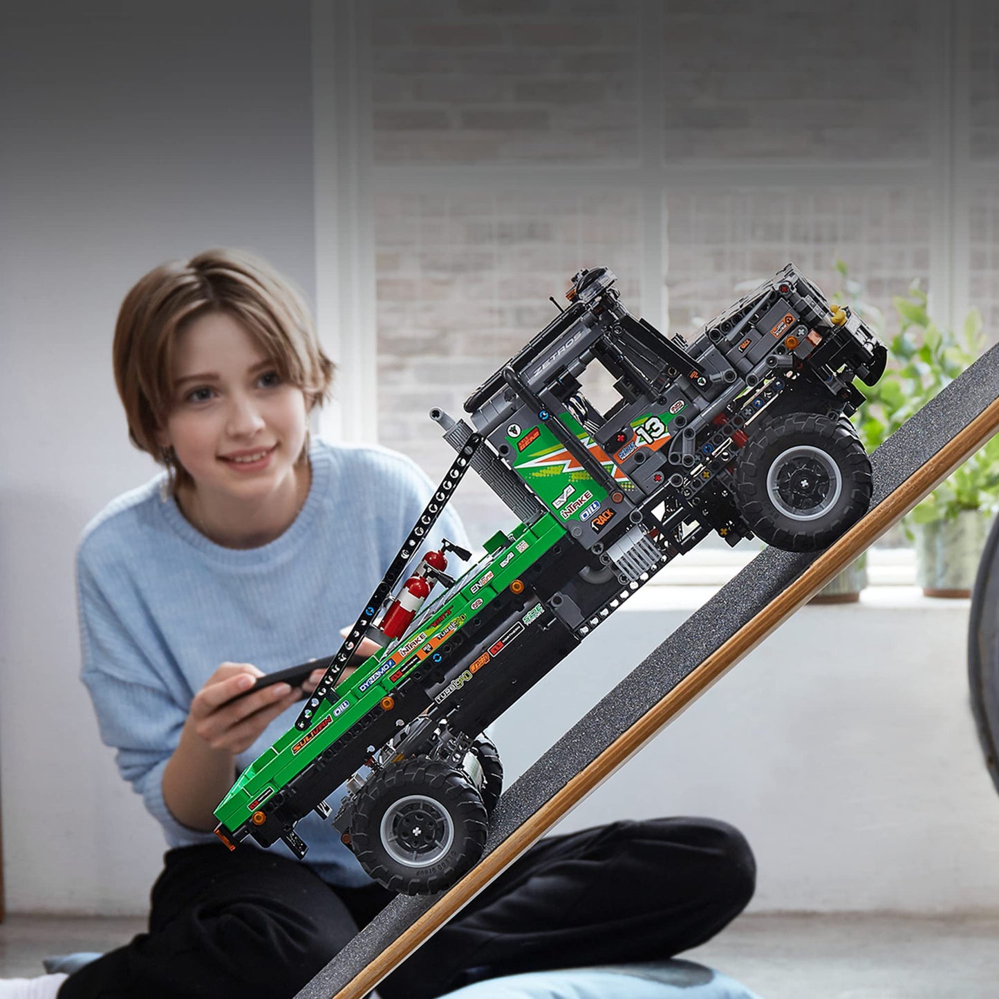 LEGO Technic 4x4 Mercedes-Benz Zetros Trial Truck 42129 – App-Controlled Building Kit (2,110 Pieces)