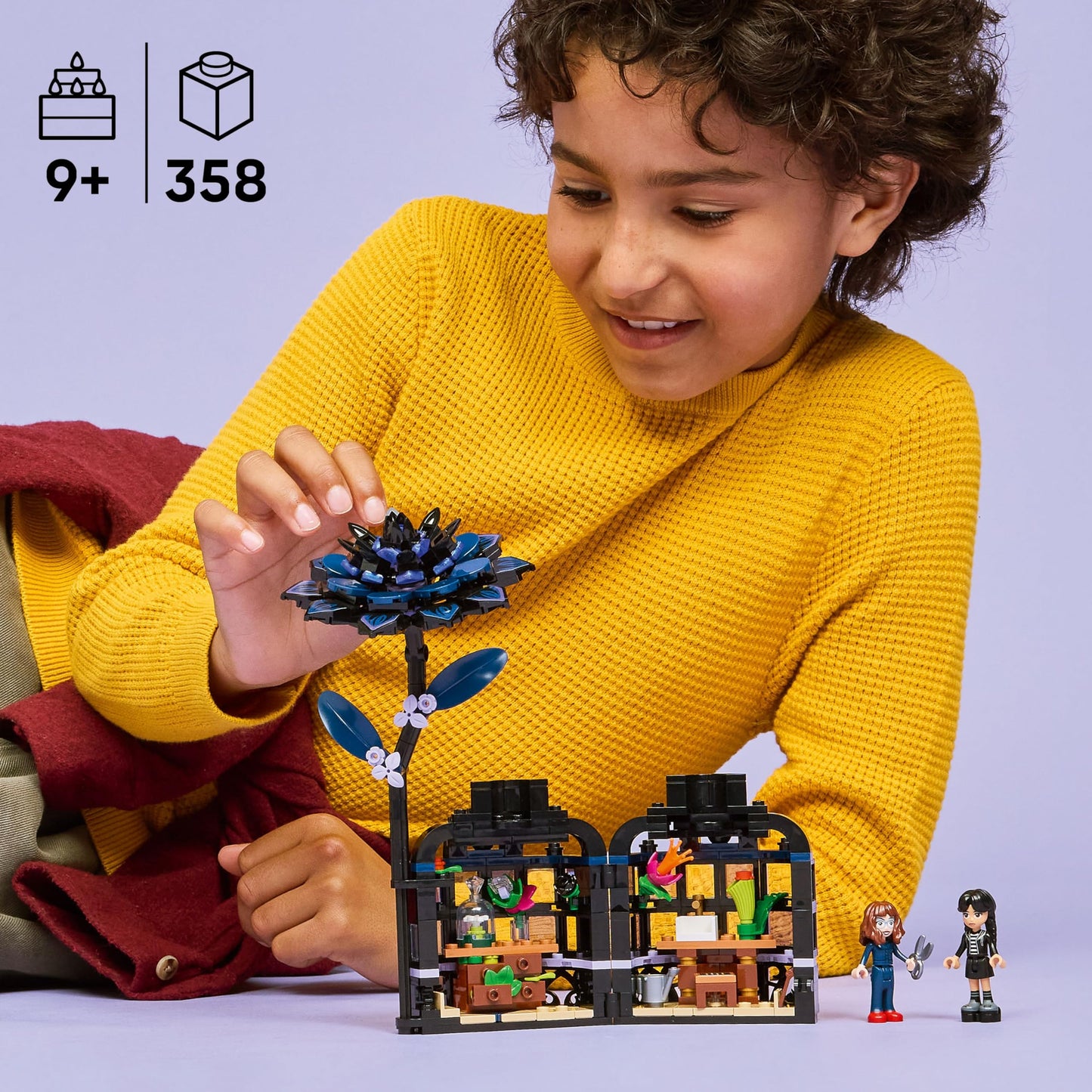 LEGO Wednesday Black Dahlia Flower 76784 – Hidden Nevermore Classroom with Wednesday Addams & Professor Thornhill