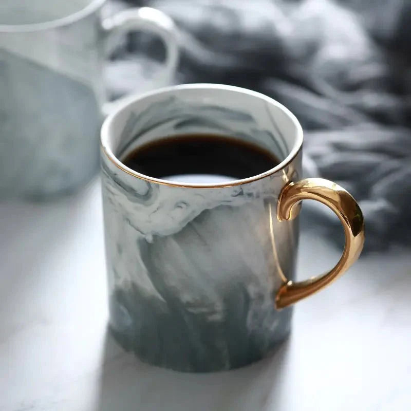 Lekoch Marble Pattern Gold-Trimmed Mug Set for Couples