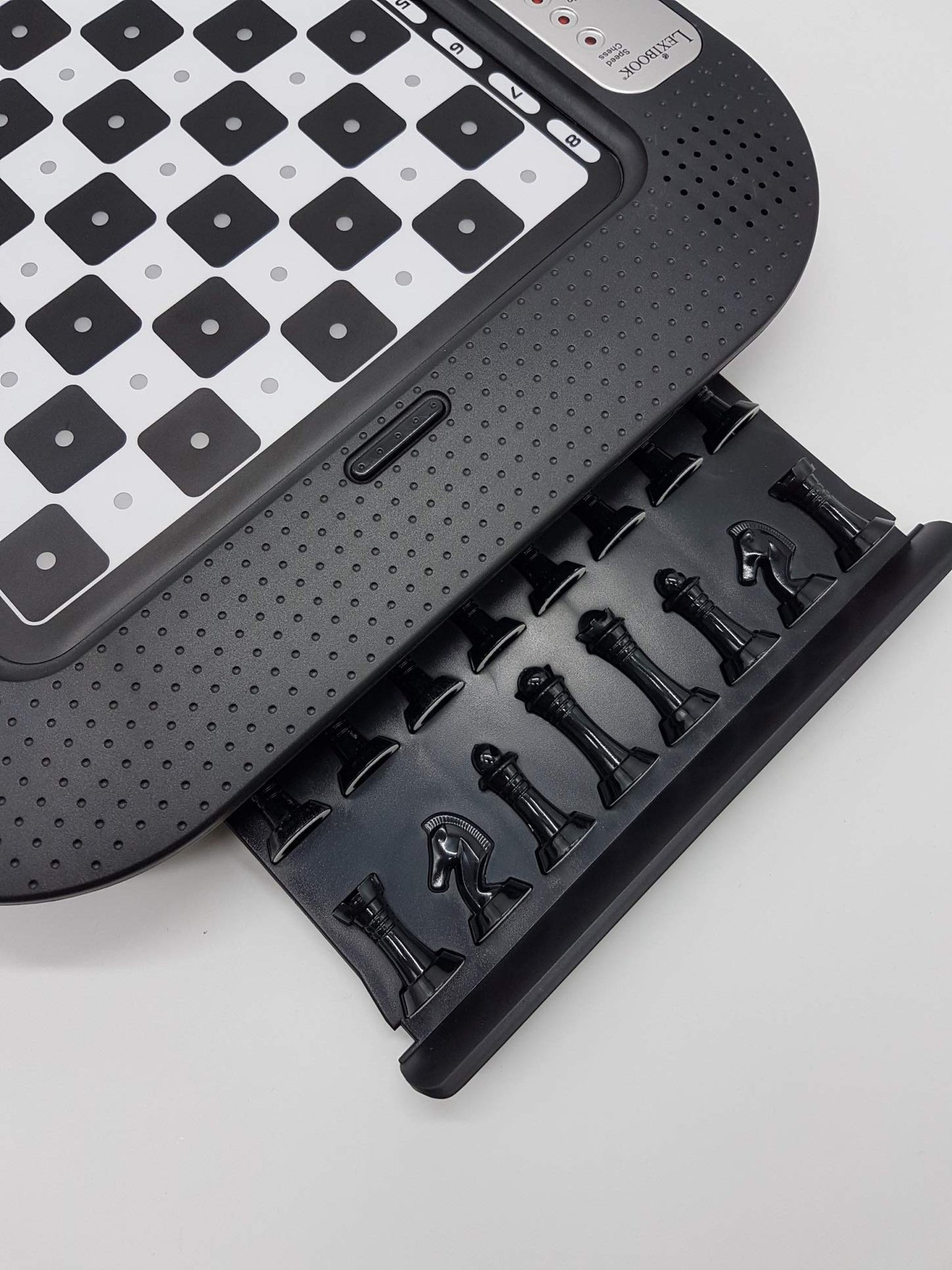 Lexibook Chessman FX: Electronic Chess Game with Light & Sound, 64 Levels, Tactile Keyboard